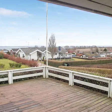 Hotel Leyli - 700m From The Sea In Se Jutland By Interhome Hejls