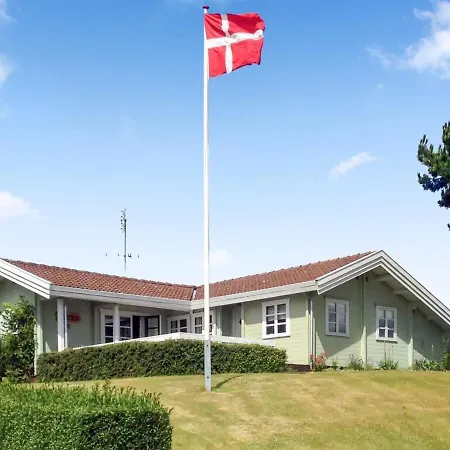 Leyli - 700m From The Sea In Se Jutland By Interhome Hejls